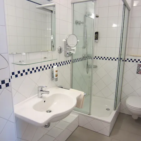 מלון Germersheimer Hof 3*