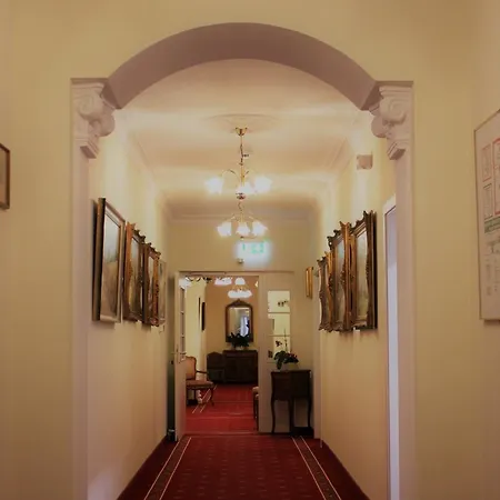 Germersheimer Hof מלון 3*